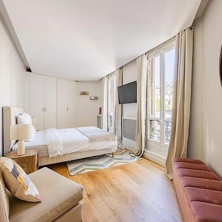 4pers # 1 Bedroom # Pereire # 17